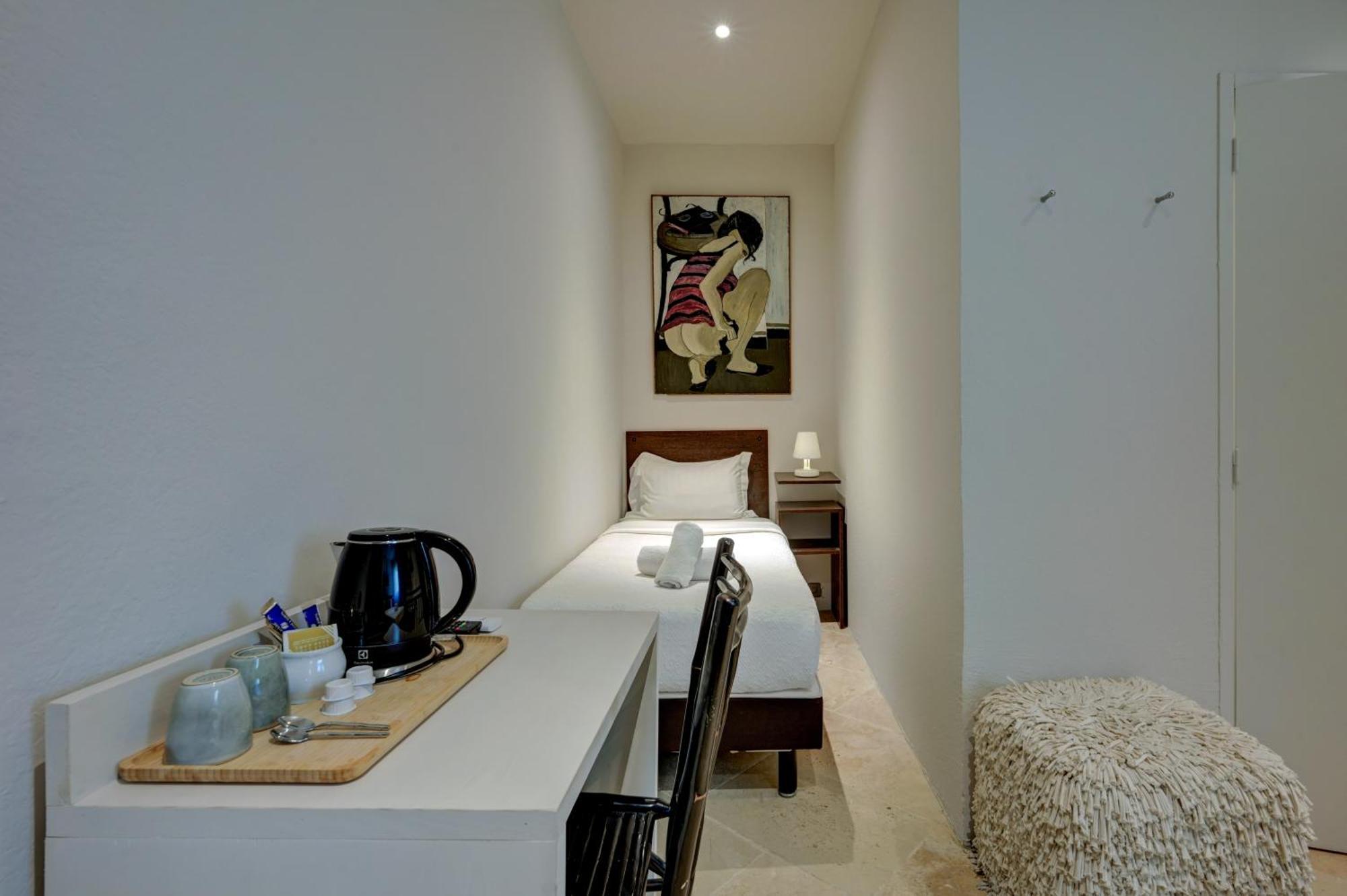 Hostellerie Le Paradou Lourmarin Exterior photo