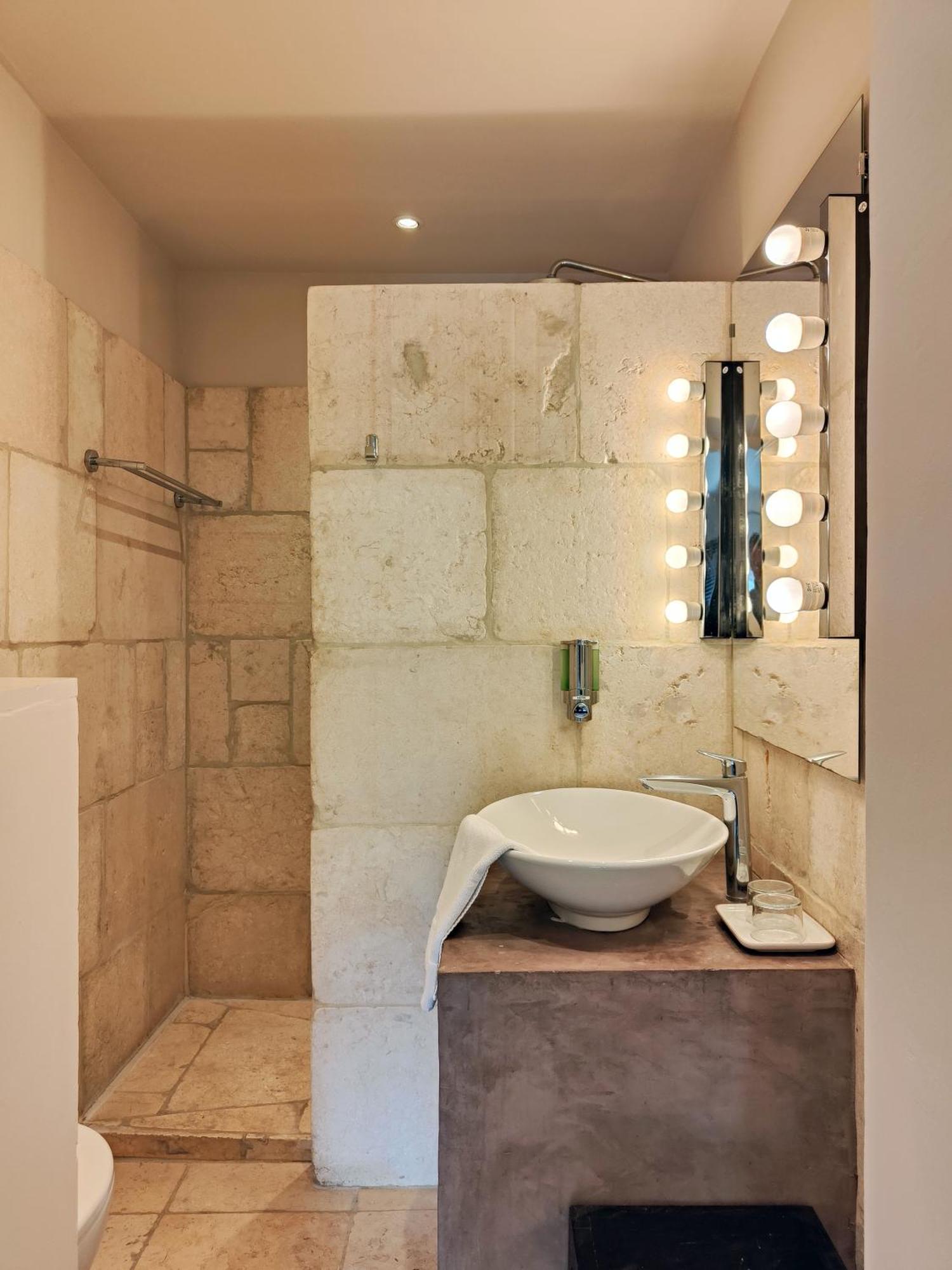 Hostellerie Le Paradou Lourmarin Exterior photo