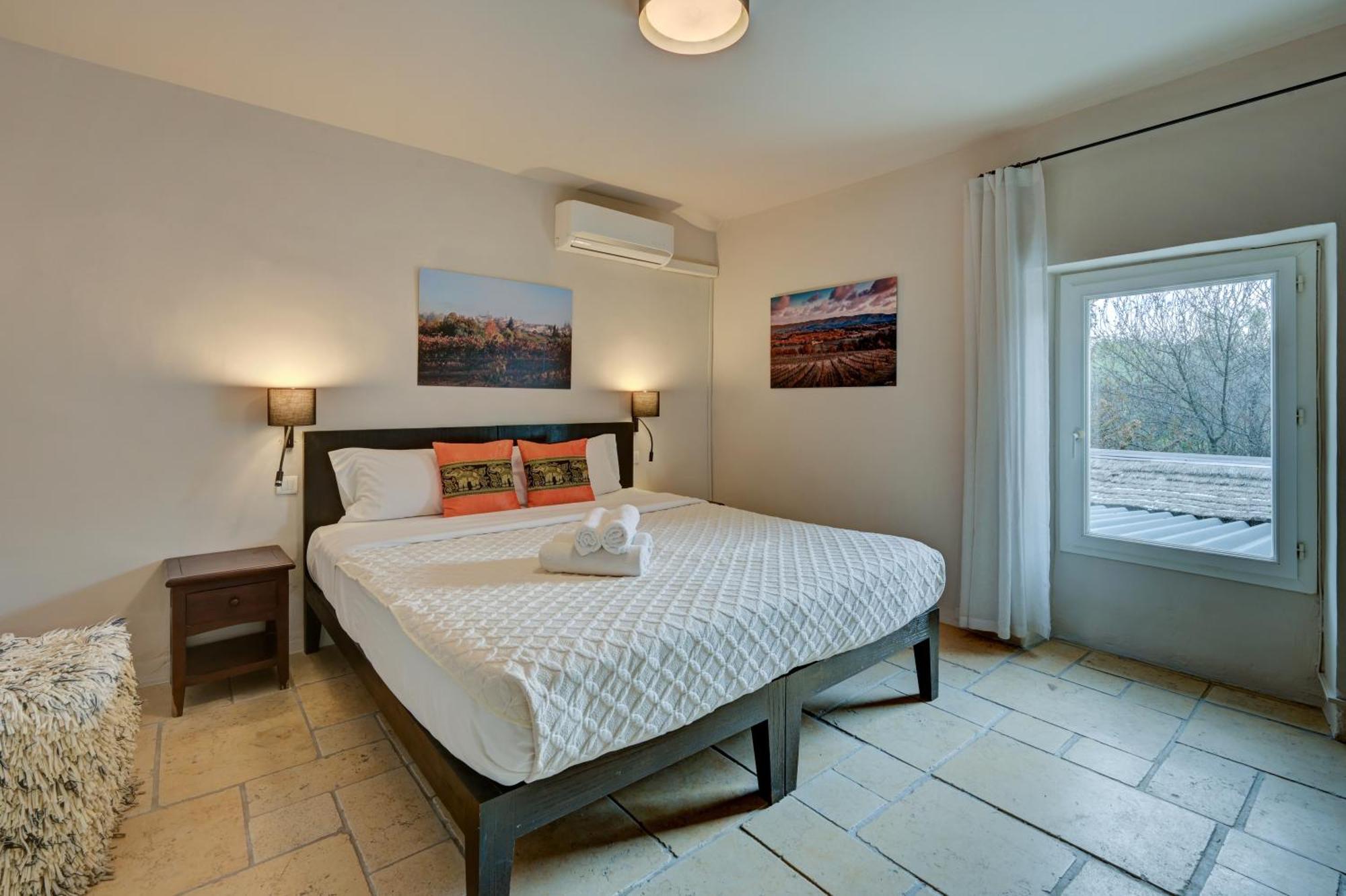 Hostellerie Le Paradou Lourmarin Exterior photo